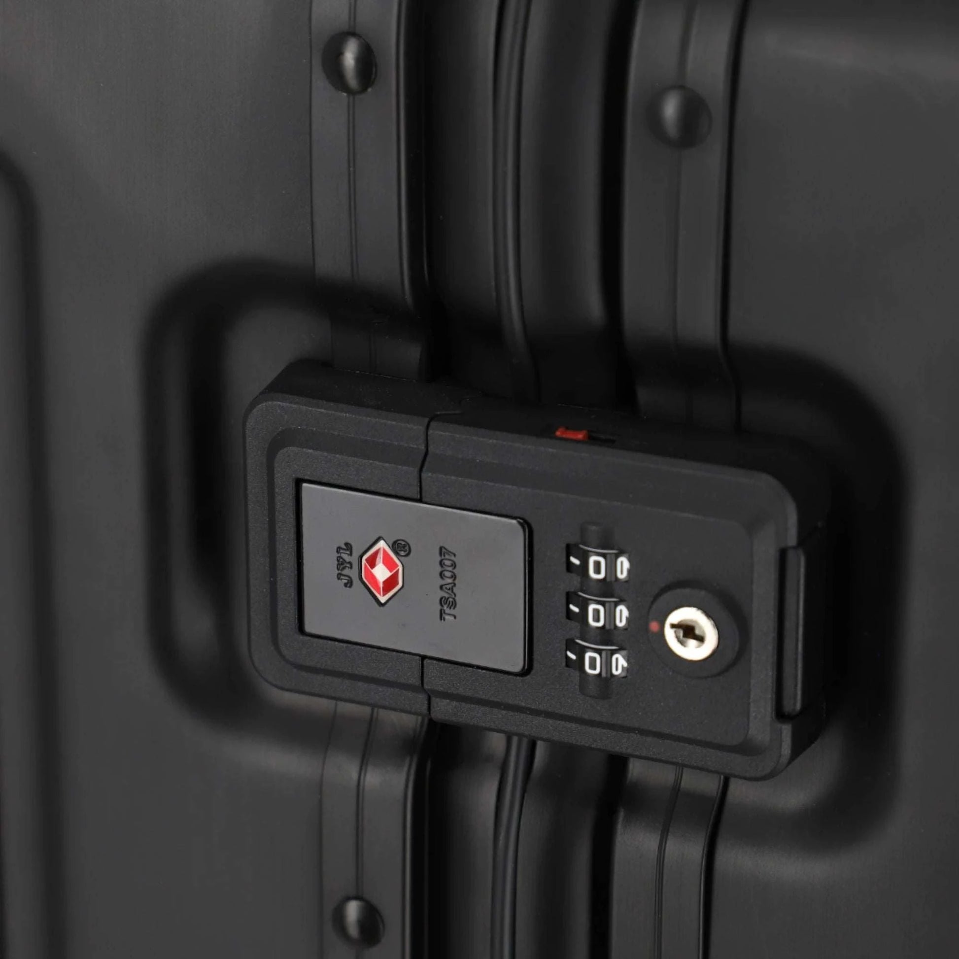 Travelite Next  4-Rollen-Trolley aus Aluminium 77 cm -Schwarz KOFFER-PLUS.COM