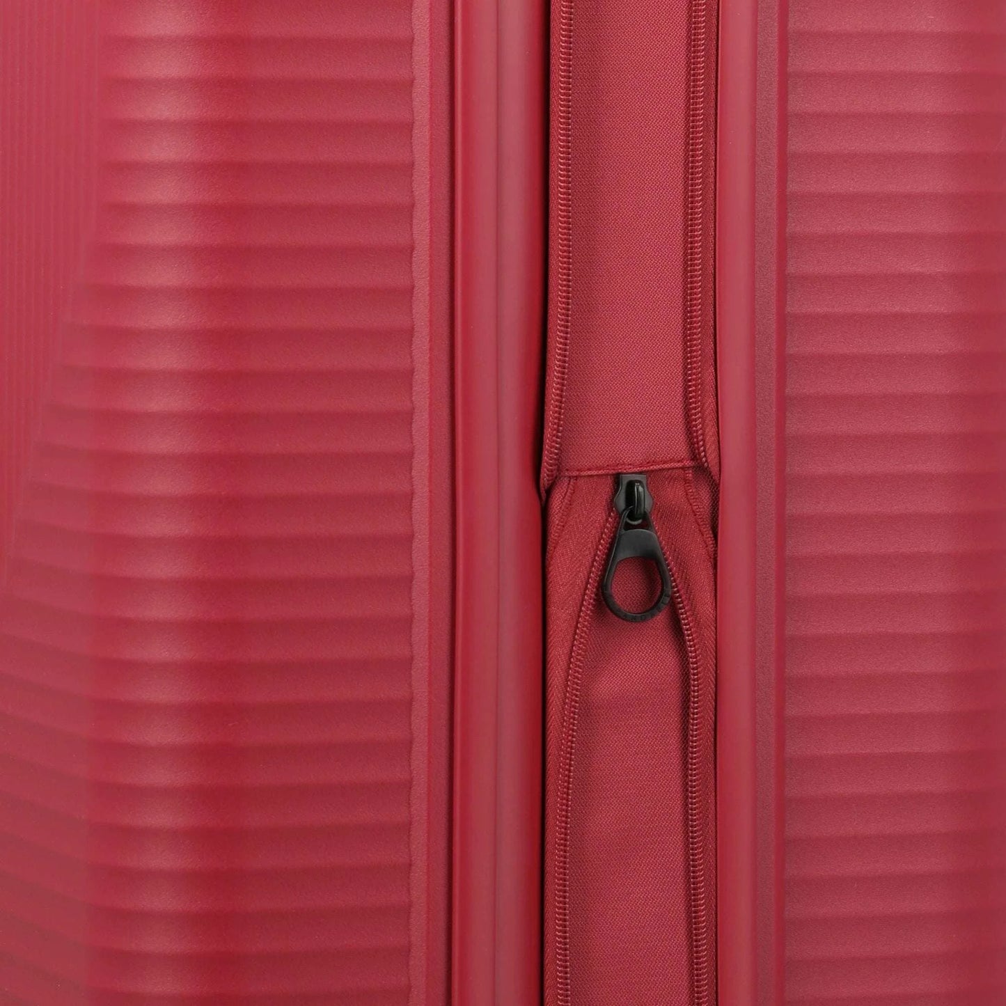 Travelite Air Stripe 4-Rollen-Koffer M erweiterbar 66 cm -Red KOFFER-PLUS.COM