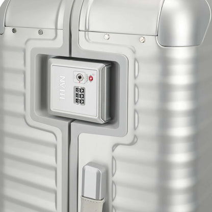 TITAN ETERNITY 4-Rollen-Trolley aus Aluminium M+ 69 cm -silver KOFFER-PLUS.COM