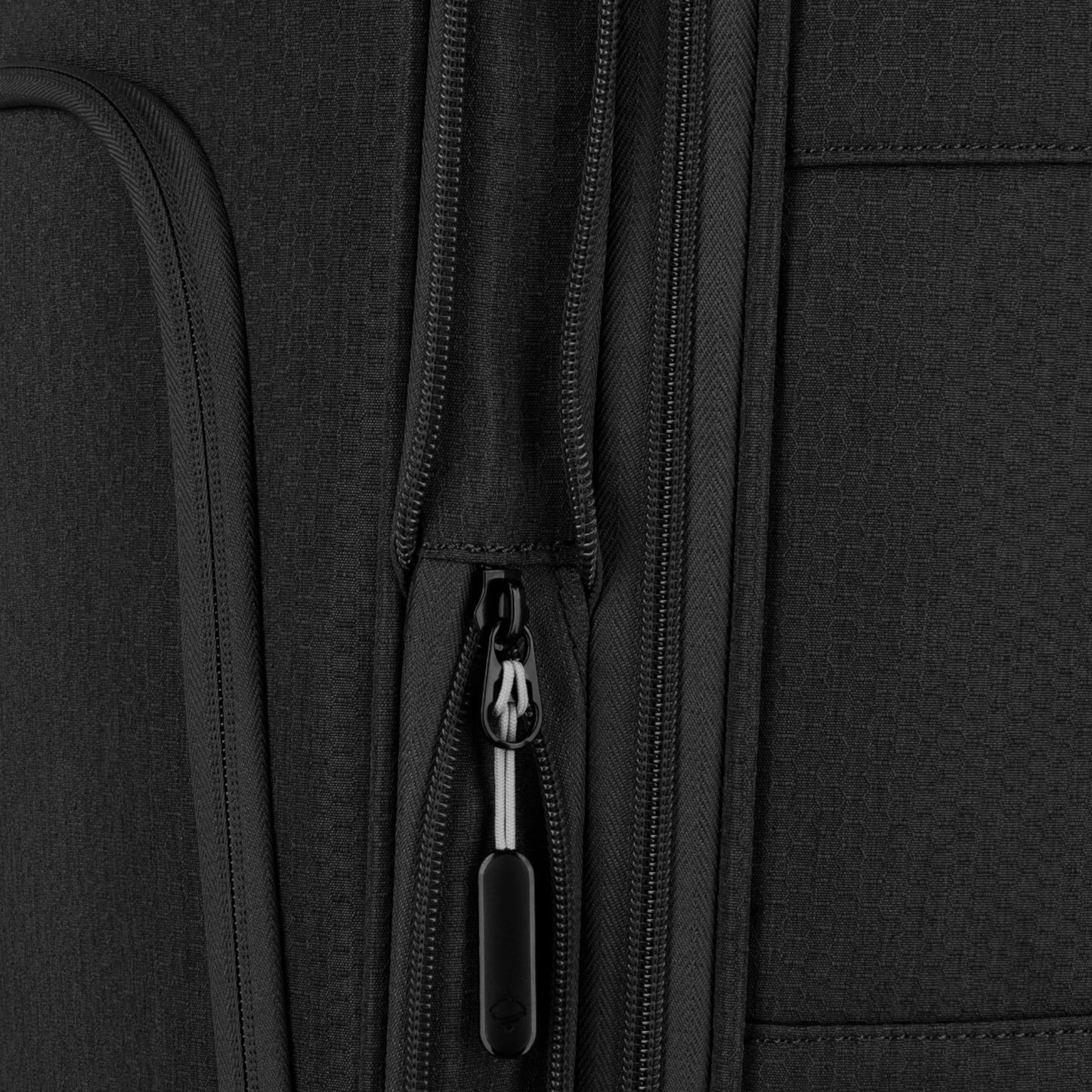 Travelite Kick Off 4-Rollen-Trolley L erw. 78 cm -Schwarz