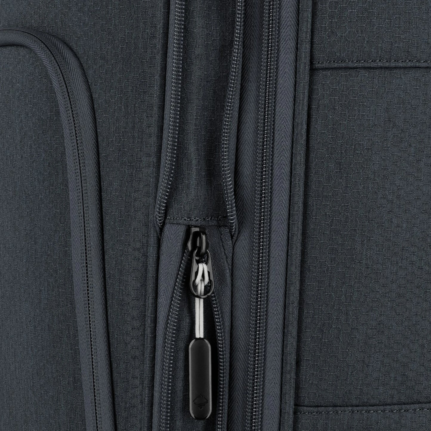 Travelite Kick Off 4-Rollen-Trolley L erw. 78 cm -Anthrazit