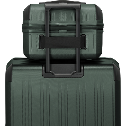 Travelite Dynamiic Beauty Case 38 cm -Grün KOFFER-PLUS.COM