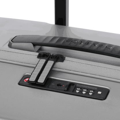 Travelite Millennium 4-Rollen-Koffer M 67 cm erw. -Silver KOFFER-PLUS.COM