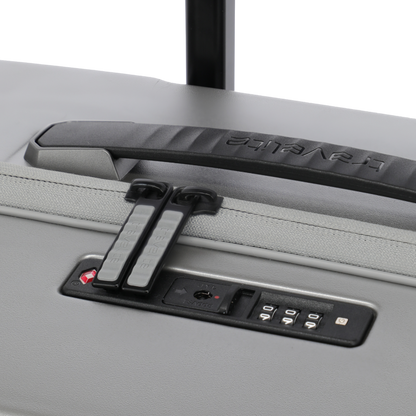 Travelite Millennium 4-Rollen-Koffer L 76 cm -silver KOFFER-PLUS.COM