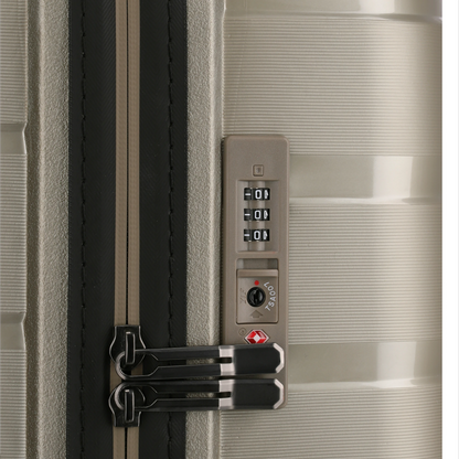 Travelite Air Base 4-Rollen-Kabinentrolley S Slim 55 cm -Champagner KOFFER-PLUS.COM