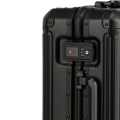 Travelite Next 4-Rollen-Kabinentrolley aus Aluminium 55 cm -Schwarz KOFFER-PLUS.COM