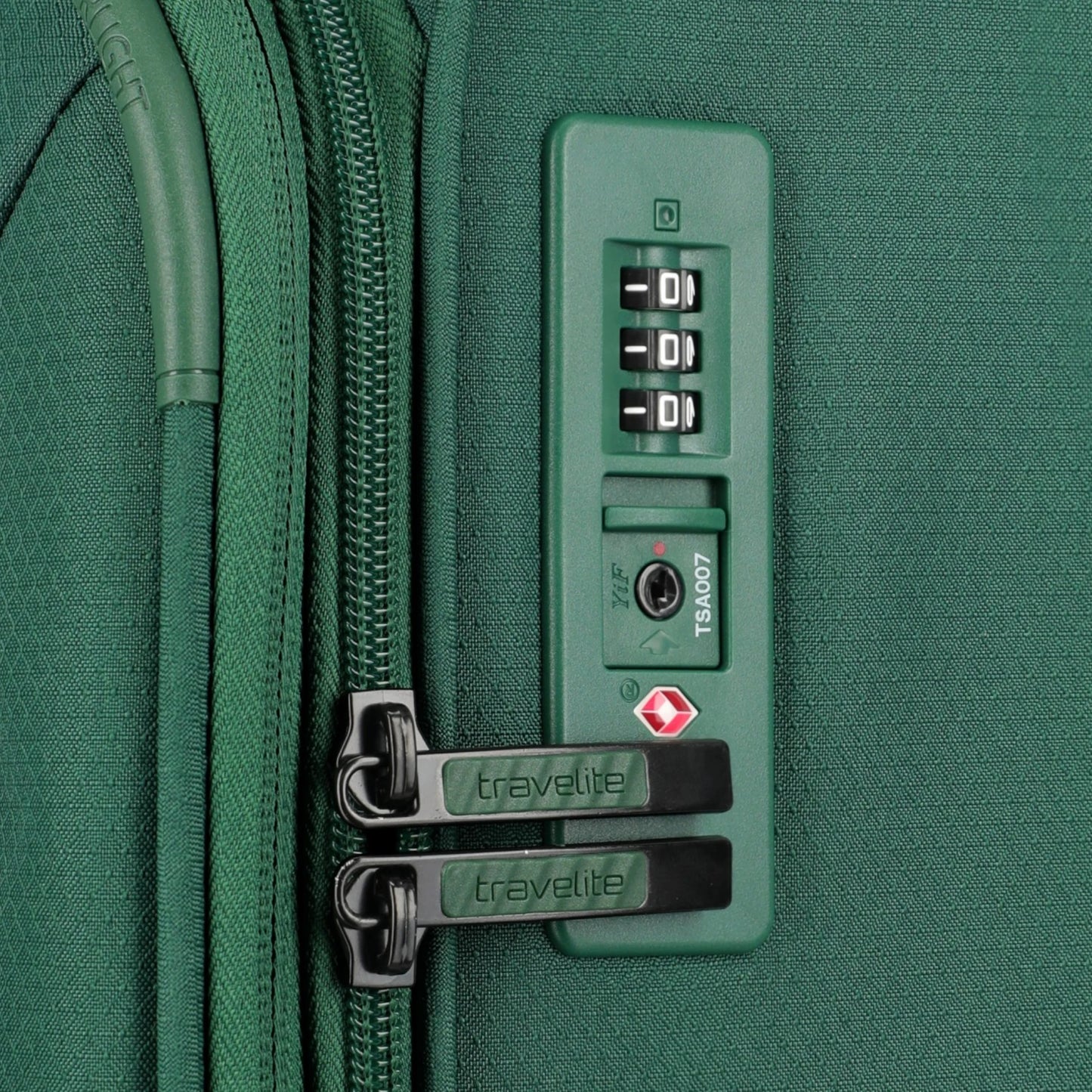Travelite Skaii 4-Rollen-Bordtrolley S 55 cm -Green