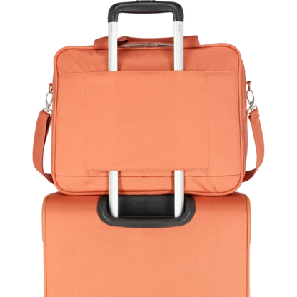 Travelite Miigo Bordtasche / Umhängetasche 40 cm -Safran KOFFER-PLUS.COM