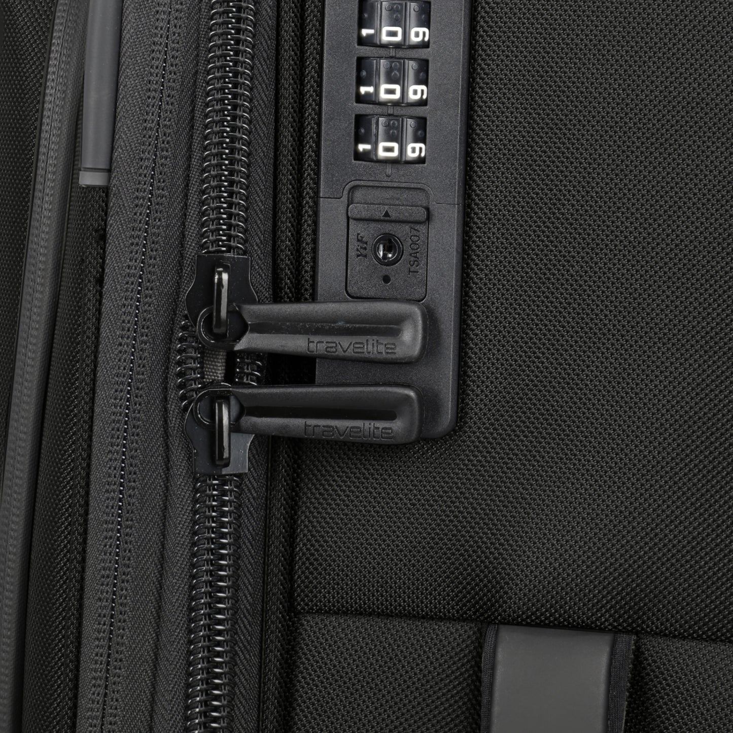 Travelite Crosslite 4-Rollen-Kabinentrolley S erw. 55 cm -Schwarz KOFFER-PLUS.COM