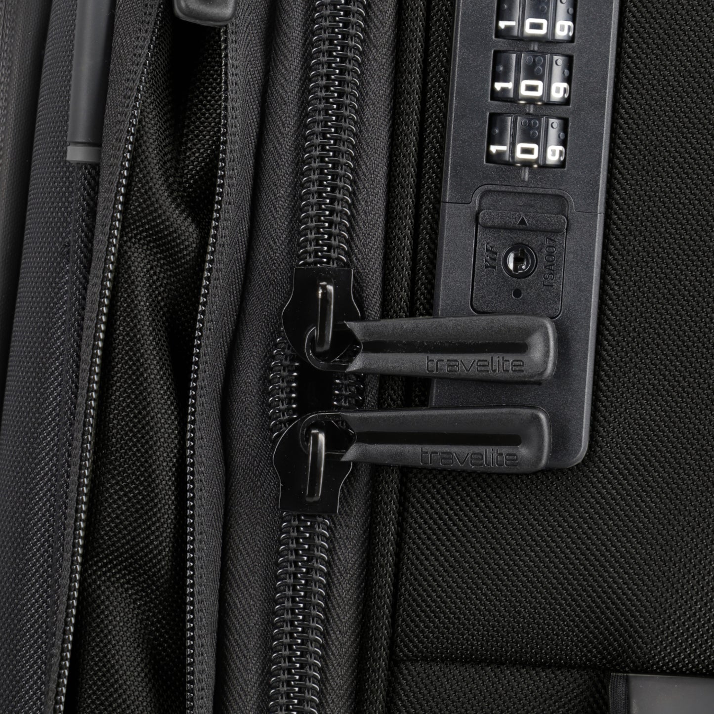 Travelite Crosslite 4-Rollen-Kabinentrolley S erw. 55 cm -Schwarz KOFFER-PLUS.COM